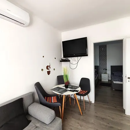 Apartment Alex